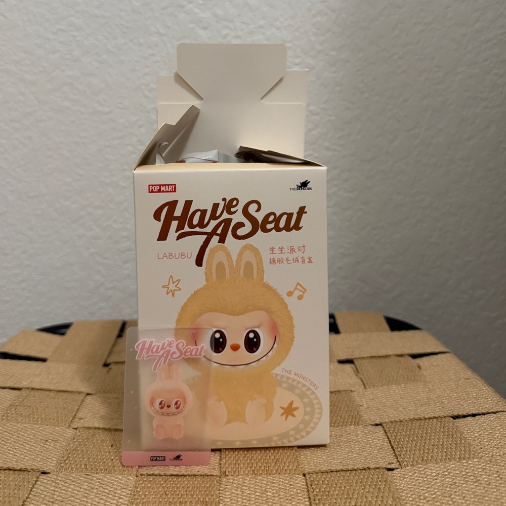 Have a Seat Labubu - Dada (unopened)